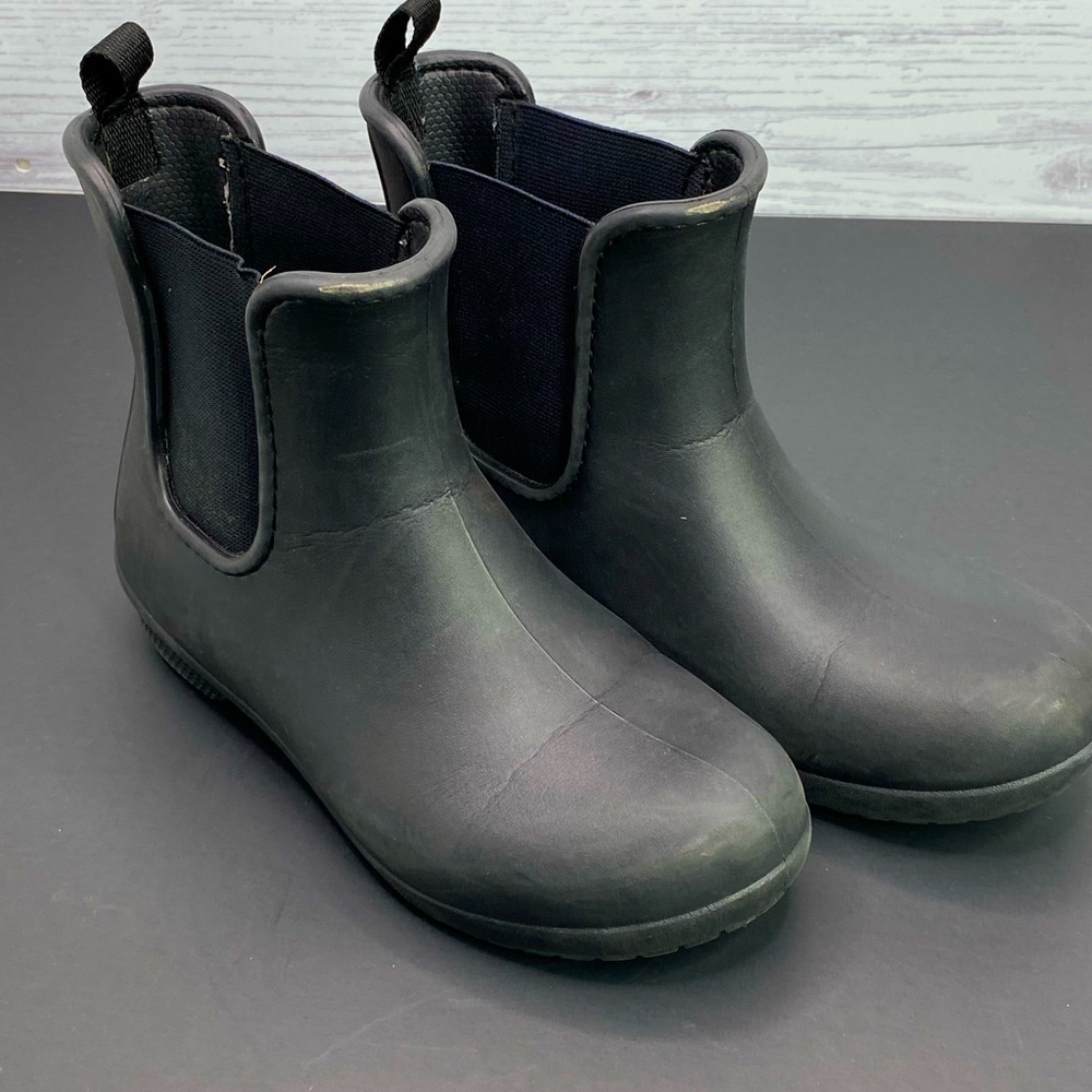 Crocs Womens Size 4 Freesail Chelsea Waterproof Black Boot Shoes Dual Comfort